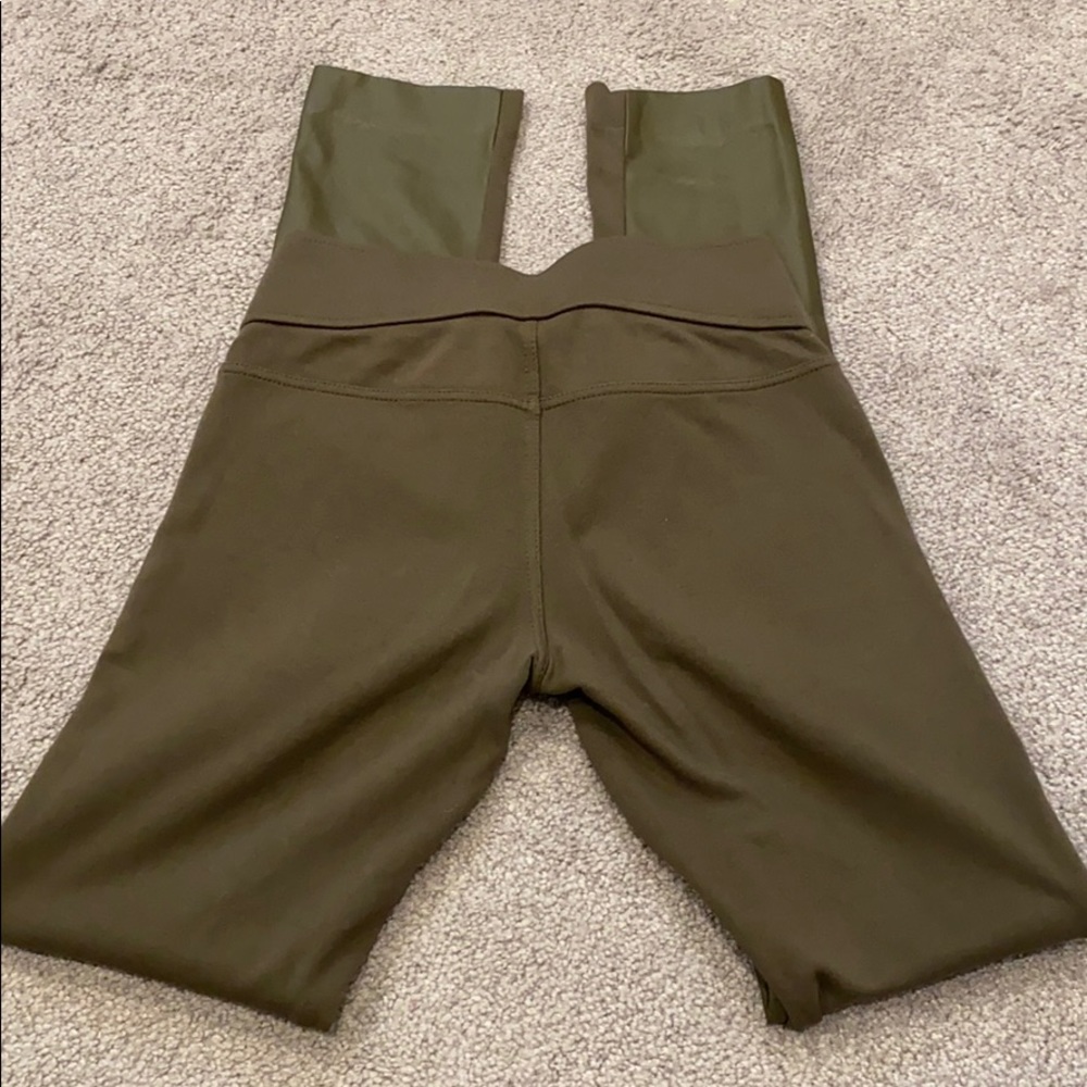 Pants - Picture 4 of 4